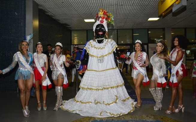 Kamélia chega a Manaus e abre oficialmente o Carnaval 2024