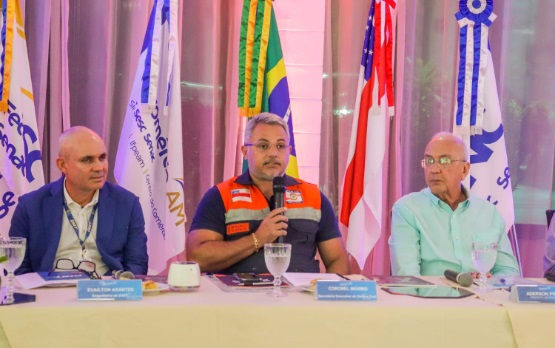 Fecomércio AM mobiliza empresários, entidades de classe e autoridades para discutir medidas de enfrentamento à estiagem