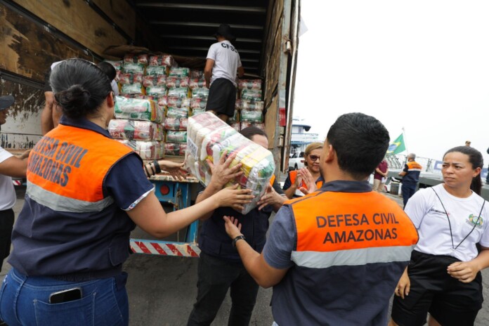 Ajuda-Alto-Solimoes_Foto_Diego-Peres-Secom-3-1024x682-1