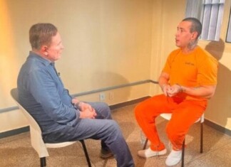 Roberto Cabrini entrevista família da ex-Sinhazinha do Boi Garantido no ‘Domingo Espetacular’