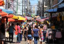 Vendas do comércio no Amazonas recuam 2,8% em maio e acumulam queda no ano, aponta IBGE