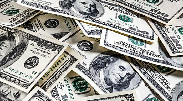 Moeda americana mantém sequência de quedas e encerra cotada a R$ 5,33