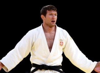 Judoca é afastado após realizar sinal da cruz durante luta nas Olimpíadas