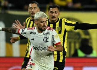 Flamengo é eliminado pelo Peñarol nas quartas da Libertadores e Tite vê pressão aumentar