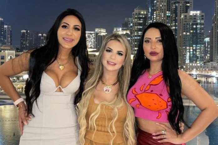 foto-abre-deolane-irmas-2022