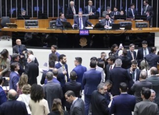 Deputados rejeitam taxação sobre fortunas; veja como parlamentares da Amazônia Legal votaram