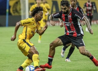 Amazonas FC sofre terceira derrota consecutiva; pênalti nos acréscimos é desperdiçado