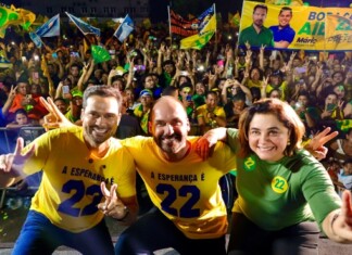‘Domingo o povo vai dar a resposta nas urnas’; Eduardo Bolsonaro pede voto ao 22 e reforça mudança e esperança em Manaus