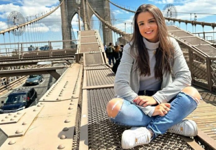 fd99da6988ea847f5585eda189b9c543