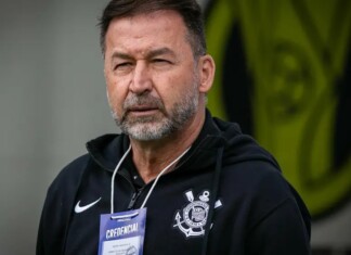 Conselho do Corinthians define data para votar impeachment de Augusto Melo