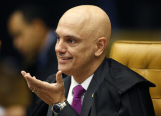 Moraes impede devolução de celular de padre indiciado pela PF em investigação sobre golpe