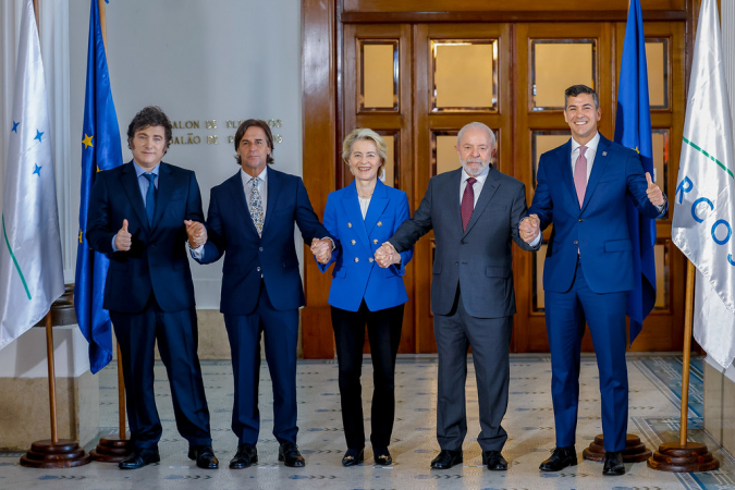 54186978399_7dc06ba197_b-675x450