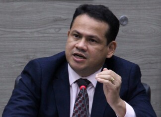 Vereador se retrata após decisão judicial por críticas a Wilson Lima