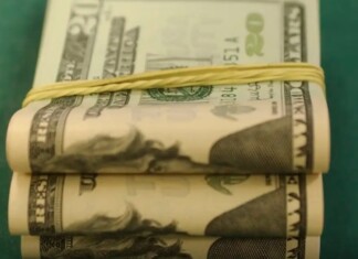 Dólar sobe para R$ 6,10 após dados sobre emprego nos Estados Unidos