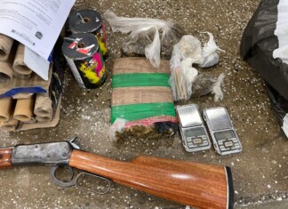 Forças de Segurança prendem 51 pessoas e apreendem adolescentes por apologia ao crime durante queima de fogos