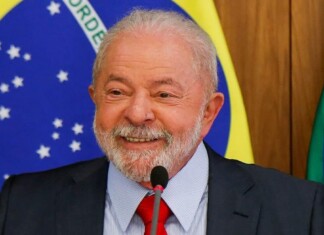Lula passará a fazer pronunciamentos quinzenais em rádio e TV para informar sobre medidas do governo