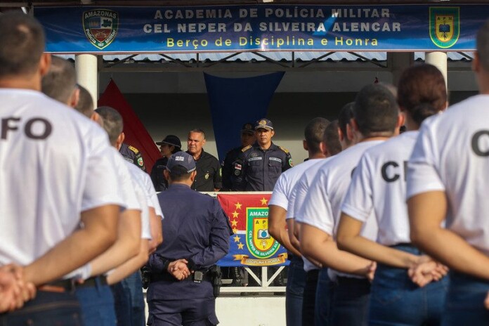 Segunda-turma-de-alunos-oficiais-combatentes-e-de-saude-inicia-Curso-de-Formacao-1_Foto-Mauro-Neto-Secom