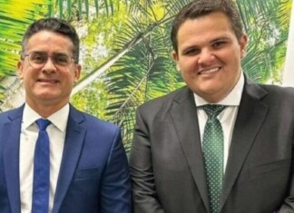 Prefeito David Almeida e Renato Jr. são notificados por uso indevido de poder político nas eleições
