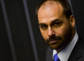PT exige cassação de Eduardo Bolsonaro por denunciar Moraes nos Estados Unidos