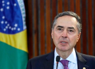 Ministro Barroso fala sobre anistia e reitera que os atos de 8 de janeiro são “imperdoáveis”