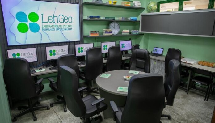 Leide (12)