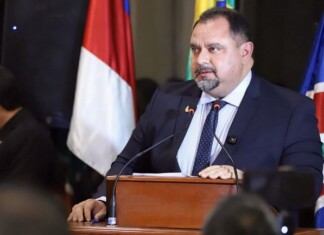 Delegado Paulo Mavignier recebe título de Cidadão Humaitaense por atuação na segurança pública