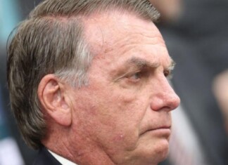 Ação no STF pode condenar Bolsonaro a 40 anos por golpe e atos de 8 de janeiro Perguntar ao ChatGPT