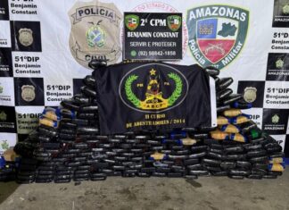 Em Benjamin Constant, PMAM prende homem e apreende 245 quilos de drogas escondidos sob piso de frigorífico de barco