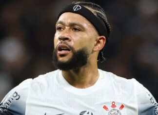 Corinthians é acionado por Memphis após atraso em pagamento; jogador pode parar de atuar