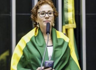 Ex-deputada federal Carla Zambelli é presa na Itália