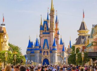 Funcionários da Disney cancelam casamento após descoberta de tentativa envolvendo menina de 9 anos