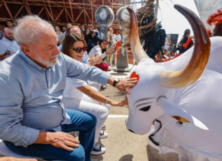 Após vitória contestada do Garantido, web reage com foto de Lula e dispara: “Tá explicado a vitória”