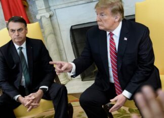 Trump ataca Lula, fala em perseguição política e diz que seguirá de olho no Brasil