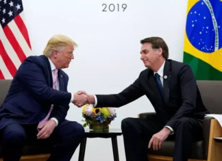 Bolsonaro agradece mensagem de Trump, diz sofrer “caça às bruxas” e exalta resiliência do aliado