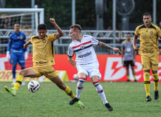 Amazonas bate Botafogo (SP) por 3 a 0, mas segue na última posição da Série B