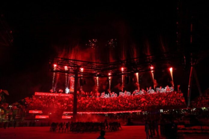 Realizado-pelo-Governo-do-Amazonas-Festival-de-Parintins-2025-registra-recorde-de-publico-com-mais-de-120-mil-visitantes-1_Arquivo-Secom-1536x1023
