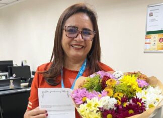 Servidora Ana Cláudia Ayres celebra 40 anos de dedicação à Câmara Municipal de Manaus