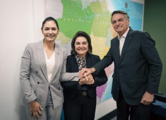 ’Bolsonaro acordou com uma tornozeleira no pé e o Brasil com um alerta no peito’, diz Professora Maria do Carmo
