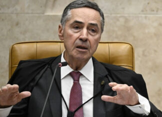 Filhos de Barroso estariam sob proteção em consulado, segundo jornalista