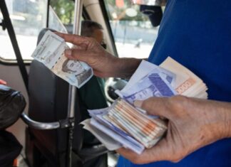 Salário mínimo na Venezuela equivale a US$ 1, enquanto cesta básica custa mais de US$ 500