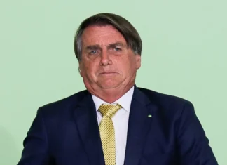 Bolsonaro elaborou carta a Milei pedindo asilo político, aponta investigação da PF