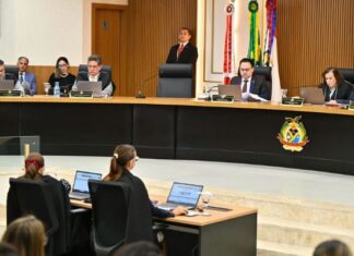 Pleno do TCE-AM multa presidente da Câmara de Itapiranga em R$ 15 mil