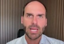 Eduardo Bolsonaro surta e inventa narrativa para encontro Lula/Trump