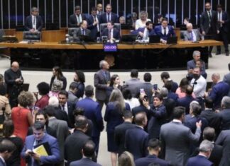 Câmara aprova urgência para projeto de anistia a manifestantes de 2022