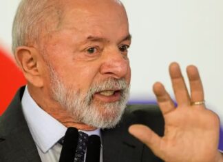 Não vou implorar para nenhum partido estar comigo em 2026, diz Lula
