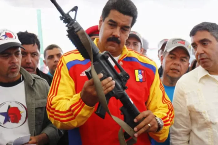 venezuela-distribuicao-armas-repressao-oposicao