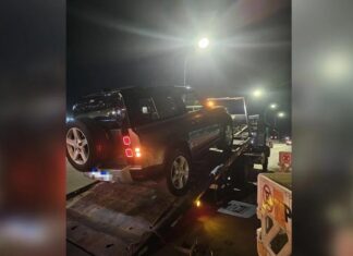 Casal preso após mulher urinar na rua; fiança combinada chega a R$ 50 mil