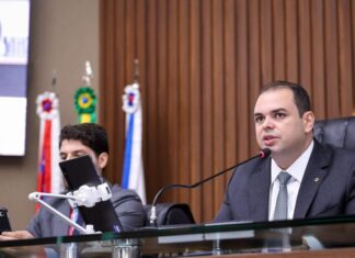 Presidente Roberto Cidade reforça compromisso com a dignidade menstrual e celebra avanço de políticas públicas sobre o tema