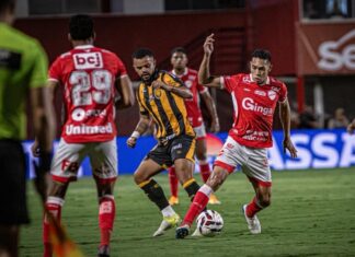 Derrota por 1 a 0 mantém Amazonas na lanterna da 32ª rodada da Série B