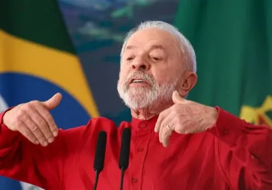 Rejeição a Lula supera aprovação pela primeira vez, aponta pesquisa